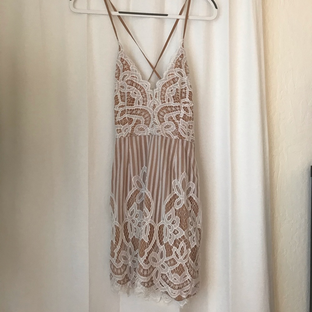 Tobi Lena ivory stripe lace body on dress